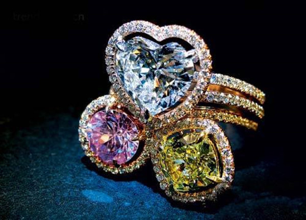拍卖会|经常出现天价彩钻的原因