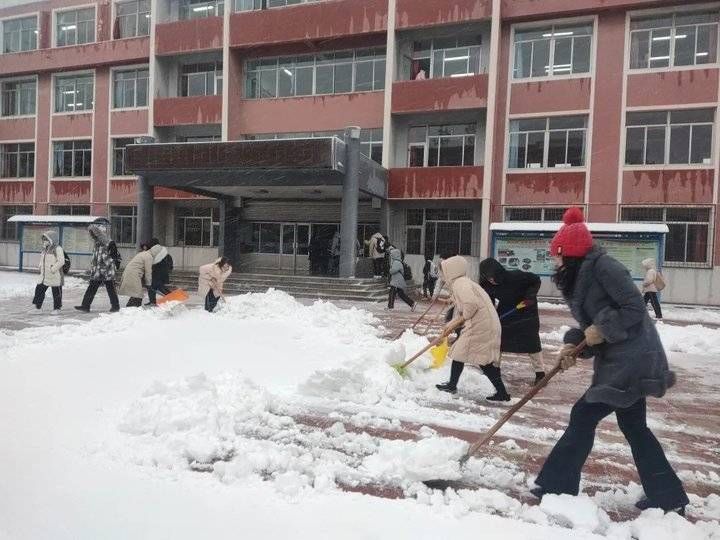 现场直击！烟台中小学生开学啦