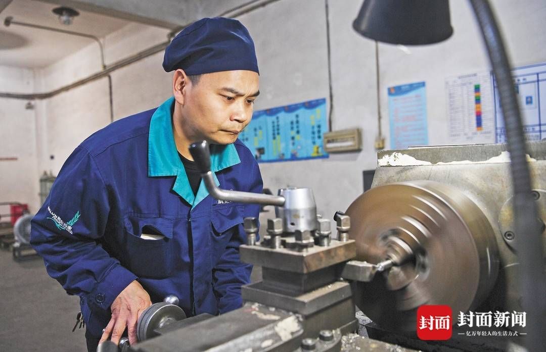 廖文|牢记初心使命 争取更大光荣｜“金牌医生”廖文：用匠心给机器“号脉治病”！