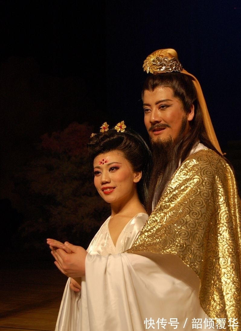 登金陵凤凰台&他狂尽一生的16首诗词:写绝了女人友人,游遍了天下,醉尽了人生