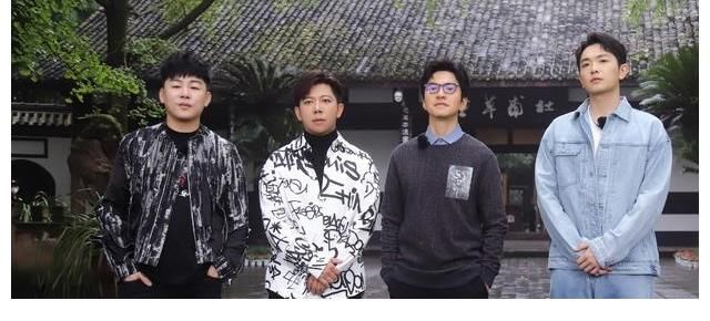 开播前一天,《追光吧》紧急撤档,无外乎三个原因