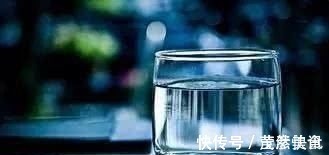 黄芪|患高血压后,除了喝白开水以外,选择3种“饮料”也不会升高血压