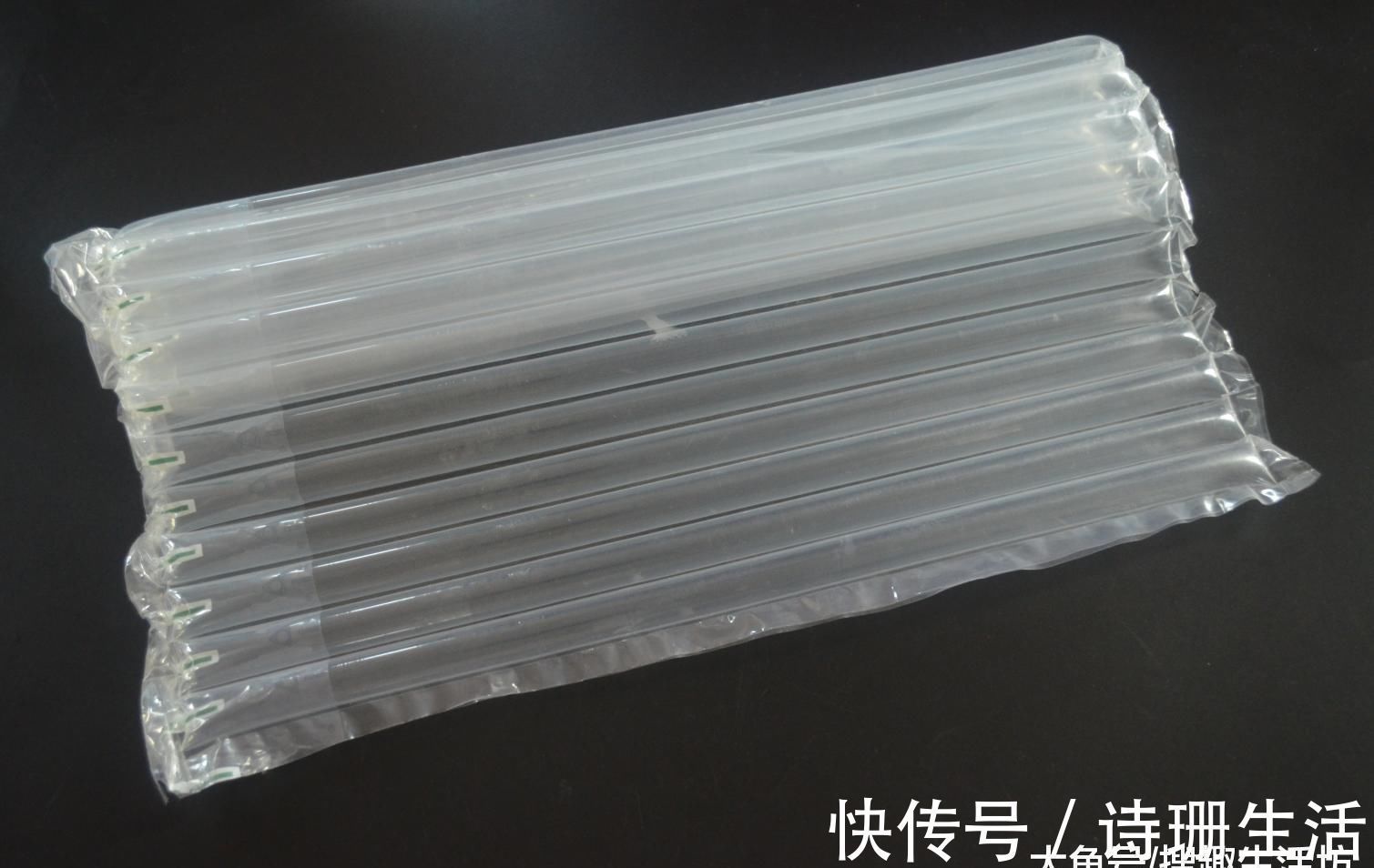 气泡|快递里的防震气泡柱别再扔了, 它还有这3大妙用, 简直太实用了