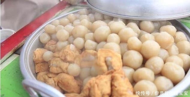 罕见|7旬老奶奶卖“罕见”小吃,生意火爆,月入过万连儿子都自愧不如