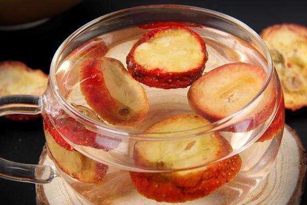 好处|长期山楂干泡水喝,用不了一个月,4个好处会不请自来,平安一年