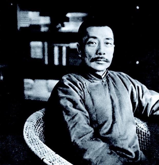 人到中年,再读鲁迅的《朝花夕拾》,才知道什么叫顶天立地
