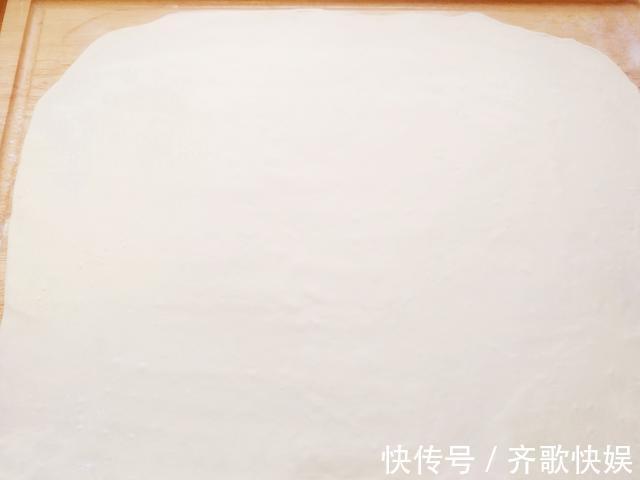 奶奶做的酱香饼，好吃有诀窍，掌握好4点，酥软多层，凉了也好吃