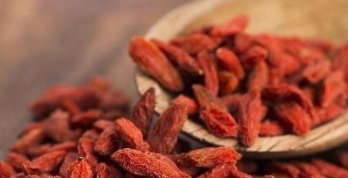 健康|10人泡枸杞,8人白糟蹋!3个“陷阱”劝你早知,难怪感觉效果平平