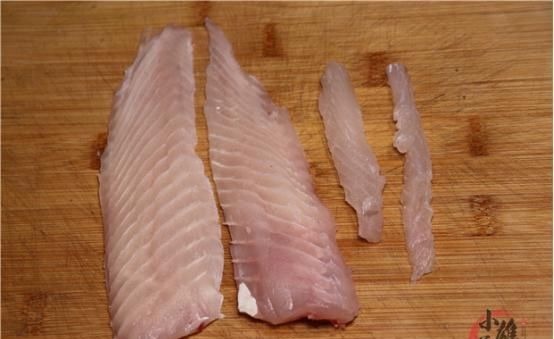 才发现，原来草鱼去刺这么简单，2分钟学会，鱼刺去除快速又干净