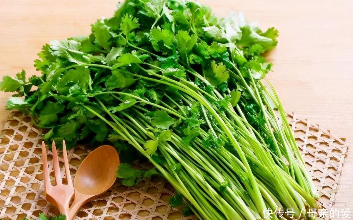 老太|女性担心老太快,推荐吃3种食物,排毒养颜,燃烧脂肪,好处多多