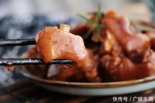 猪蹄去腥有妙招,除了焯水不妨加几片它,去腥又提香