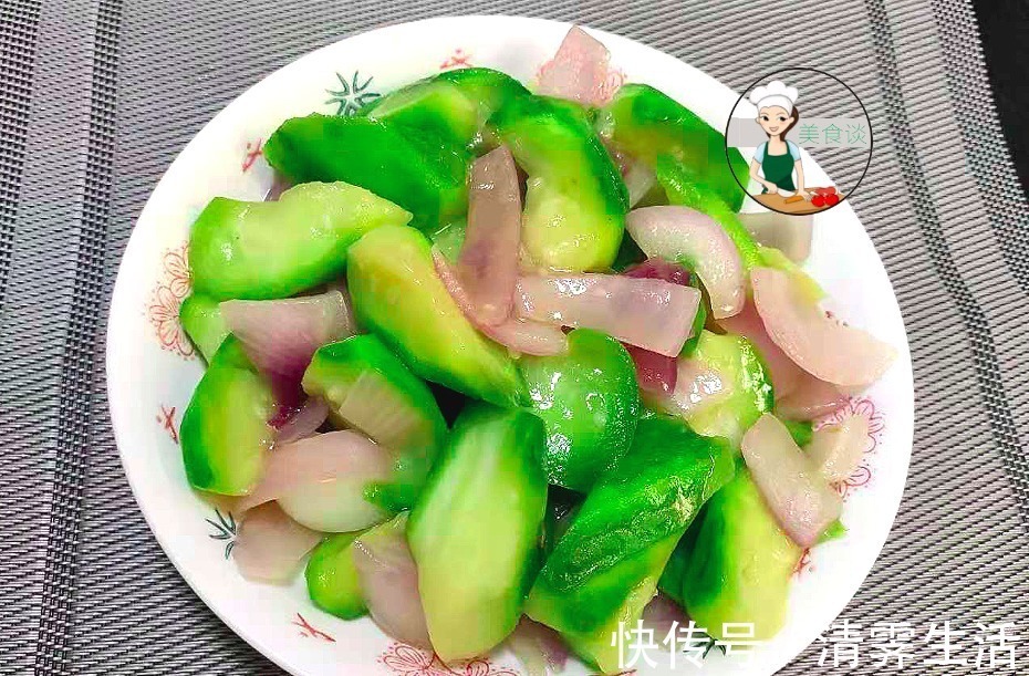 维生素c|夏天此两样素菜一起炒，不放肉也很鲜美，清香爽口，吃一周都不腻