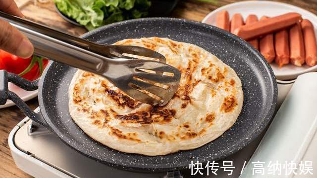 诀窍|烙饼时，和面用冷水还是热水牢记2个诀窍，饼柔软起层不干不硬
