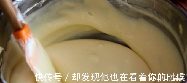 蛋糕|用电饭锅做蛋糕原来这么简单，面粉和鸡蛋一搅，比蛋糕店买的好吃