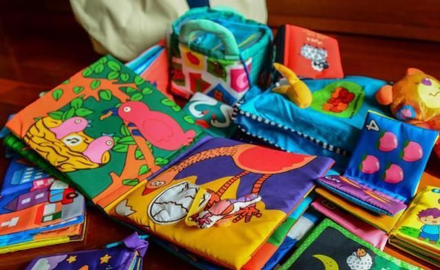 黑白卡|1-12个月宝宝的玩具应该怎么选？按月龄选才靠谱