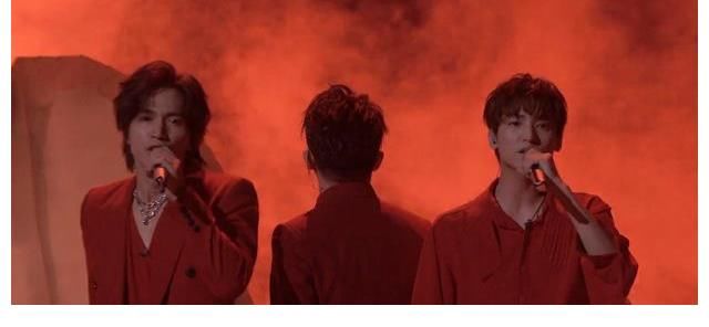 《披荆斩棘的哥哥》半决赛现场投票翻车,根本原因不在现场观众