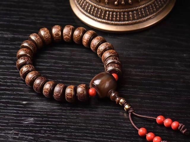 文玩太娇气,玩着玩着就毁了?开玩笑,这6种文玩,根本玩不毁!