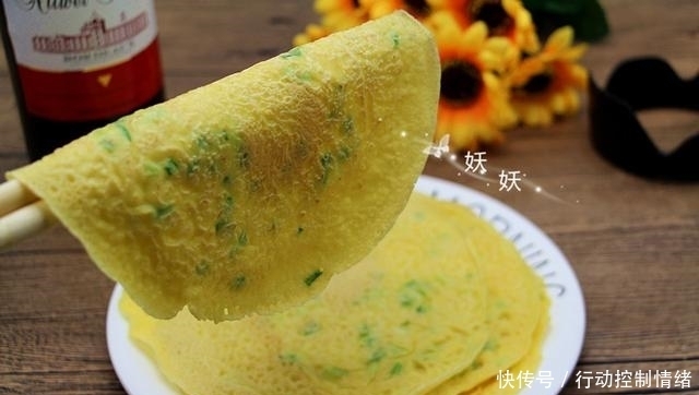鸡蛋|不用揉面不用发,十分钟快手早餐鸡蛋饼,入口绵软老少皆宜