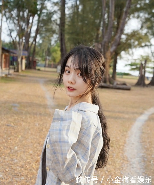 颜值|发型影响着你的颜值,日常的百搭发型值得尝试,简约又百搭