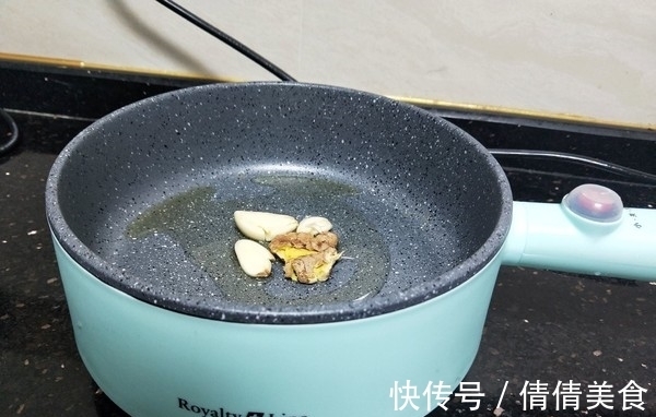 手把手教你家常版炖土豆，软烂鲜香，汤汁鲜美，好吃又下饭！