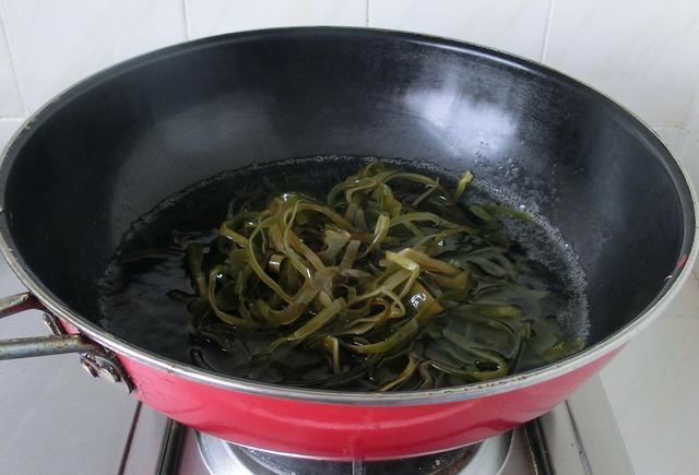 过年做凉菜不求人,1碗万能凉拌汁,做什么凉菜都成功,香辣开胃