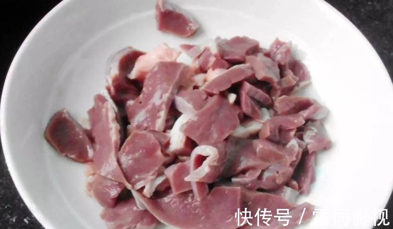 常吃|62岁阿姨突发脑梗，医生：此物吃一次等于8斤肥肉，常吃自毁血管