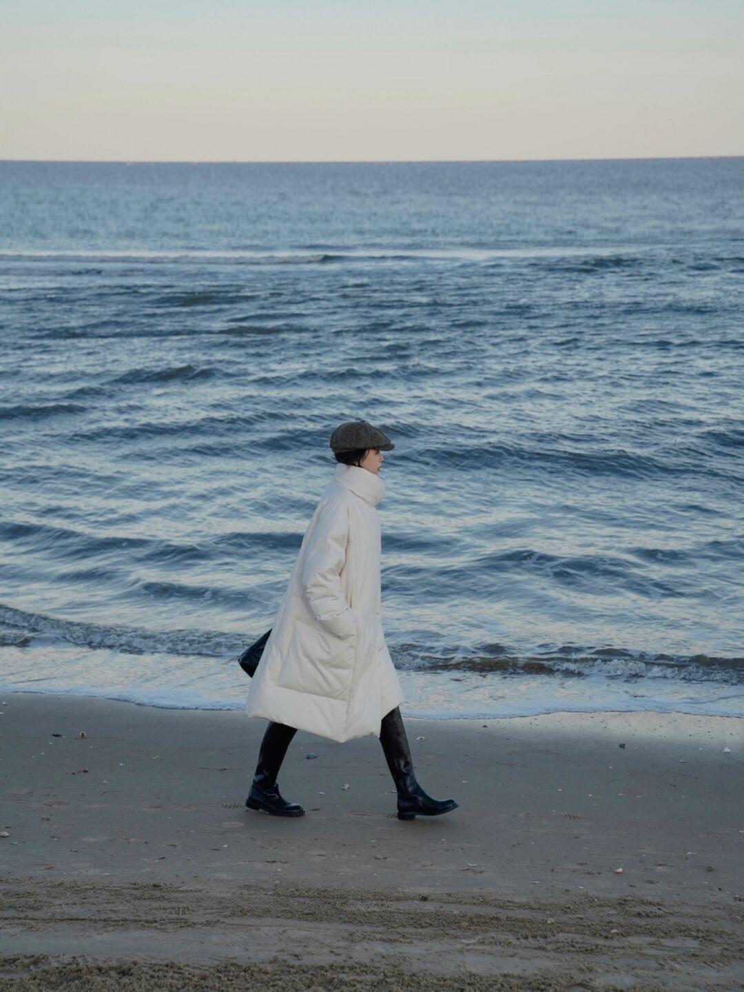 保暖性 冬天羽绒服怎么穿保暖又时髦?这些搭配示范高级又百搭,谁穿都美