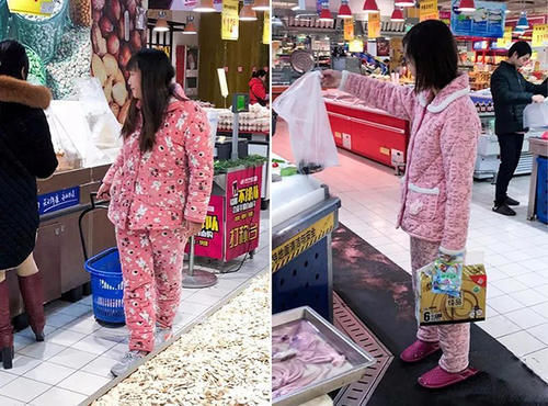 场合|“睡衣妈妈”接孩子走红,引网友争议:学校门口穿睡衣合适吗?