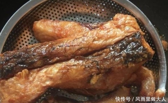 天冷，学会鱼肉新做法，入味好吃无腥味，上桌后连汤汁都不剩！