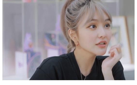 前脚|《女儿们的恋爱》周扬青属实让人佩服，前脚跟罗昊分手，后脚又去跟新的男嘉宾相亲