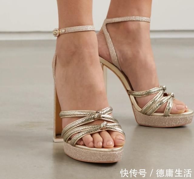 防水|别说你穿不了高跟鞋,有了防水台的设计一切都解决了