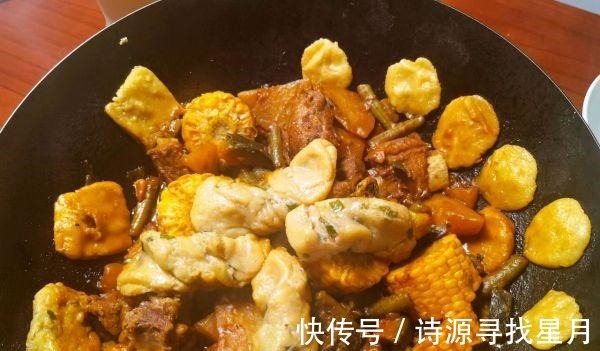 家庭版东北铁锅炖排骨！