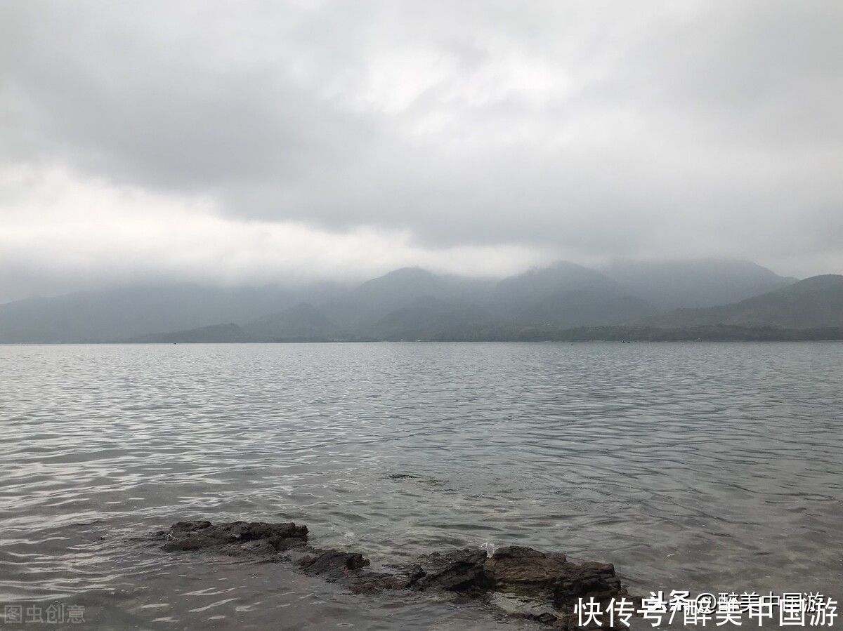 老年|小桂湾风景区，拥有背山靠海的原始地貌，1个精致的小众景点