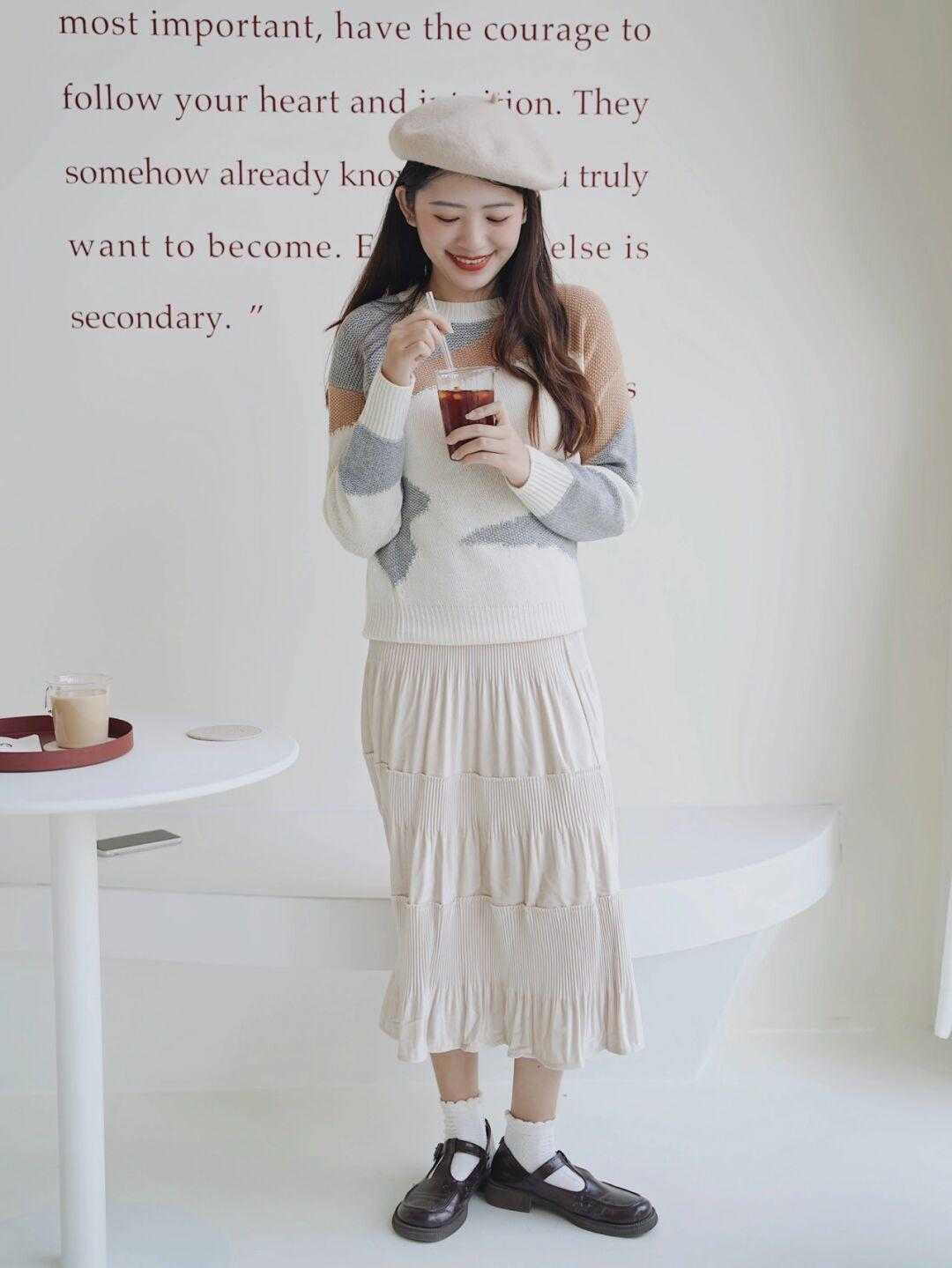 裙装|今年冬季流行“露腿”,显瘦显高还时髦,这才是女孩子该有的打扮!