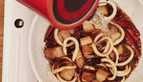  红烧肉|红烧肉不好吃？那是你不会烧，几十年的老一套，试试这样做！