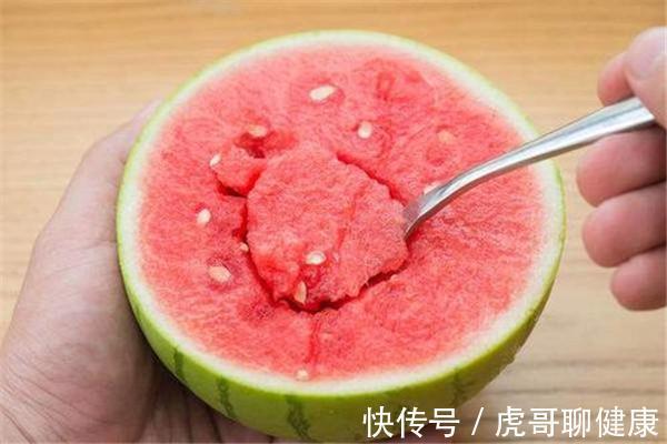 夏天|夏天吃瓜,耗阳气!4个“守阳”小绝招,阳气足,肚子不难受