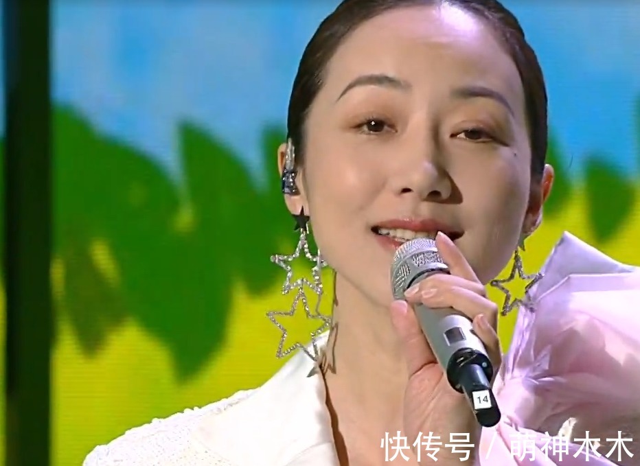 何炅|湖南台主持人话筒编号曝光,何炅1号汪涵2号,幸亏何炅早有解释