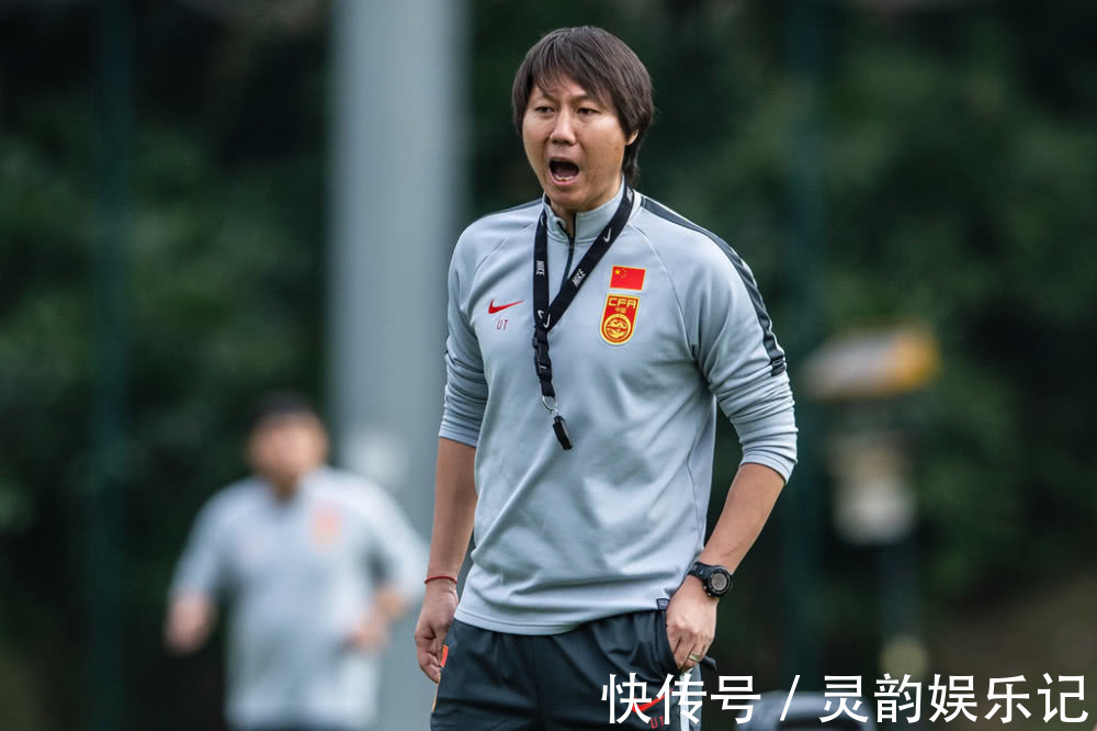 40强赛|27-2!国足踢疯了,冲4大纪录,李铁目标13分+榜首,最新形势出炉