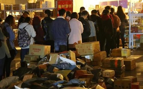 上门|商铺租不出去，“怪”在电商头上？3点不解决，生意难“找上门”