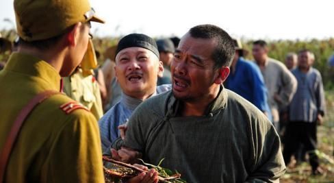 俗语“穷人脚上无毛,富人头顶放光”,啥意思?看看你是哪一种人