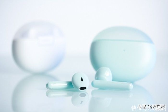 无线|简评：潮流又实用的时尚单品，OPPO Enco Air真无线耳机“有点蓝”