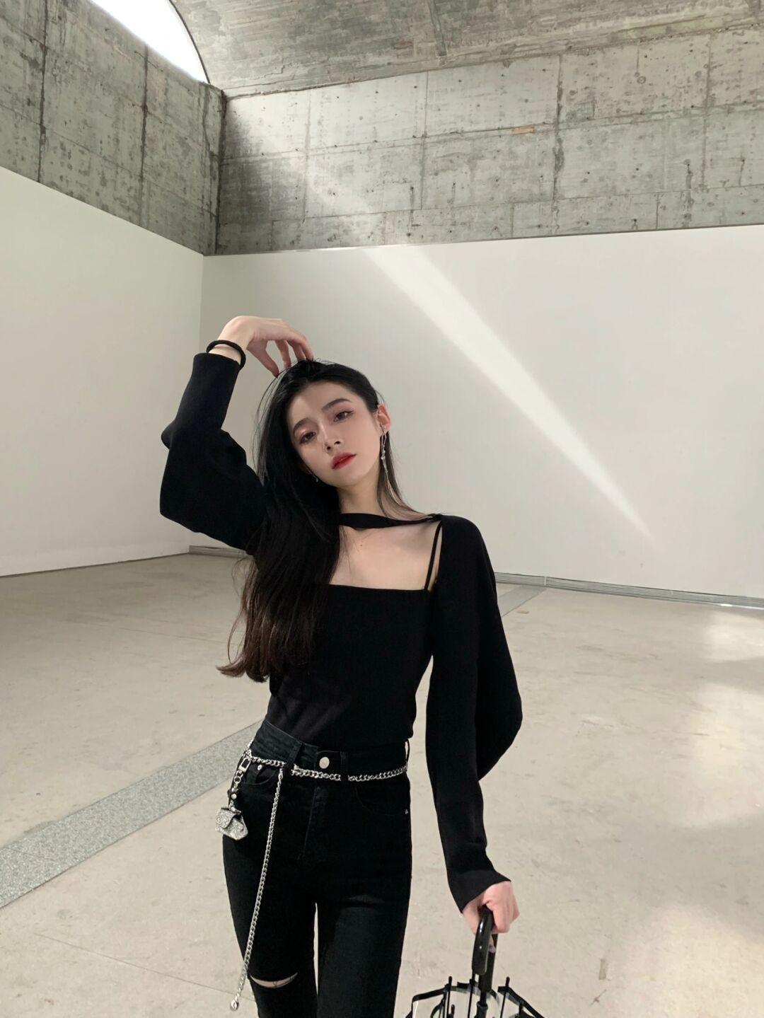 针织衫|今年秋天最流行“韩系学姐风”,掌握几类实用技巧,让你轻松展现熟女气质