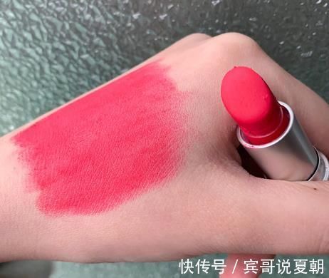 气质|黄黑皮“涂口红”别涂这3种色彩，显黑掉层次，别的2种显白又气质
