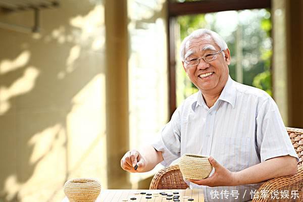 营养学家：人到老年，三睡三止！照着做，健康长寿两手抓！