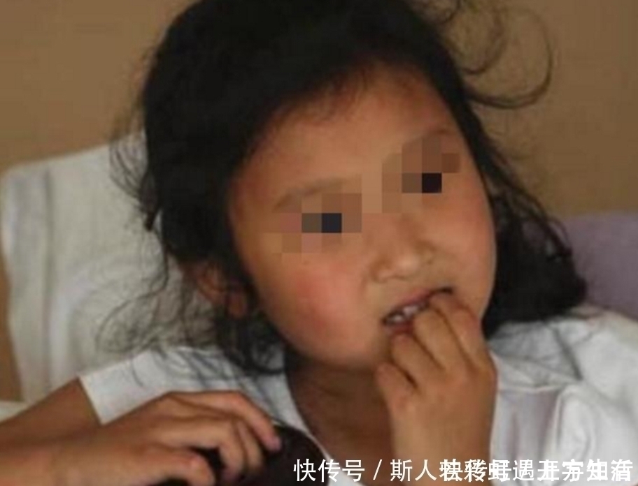 家长|爱“咬指甲”的孩子,长大后多半要面临3种结果,家长千万别大意