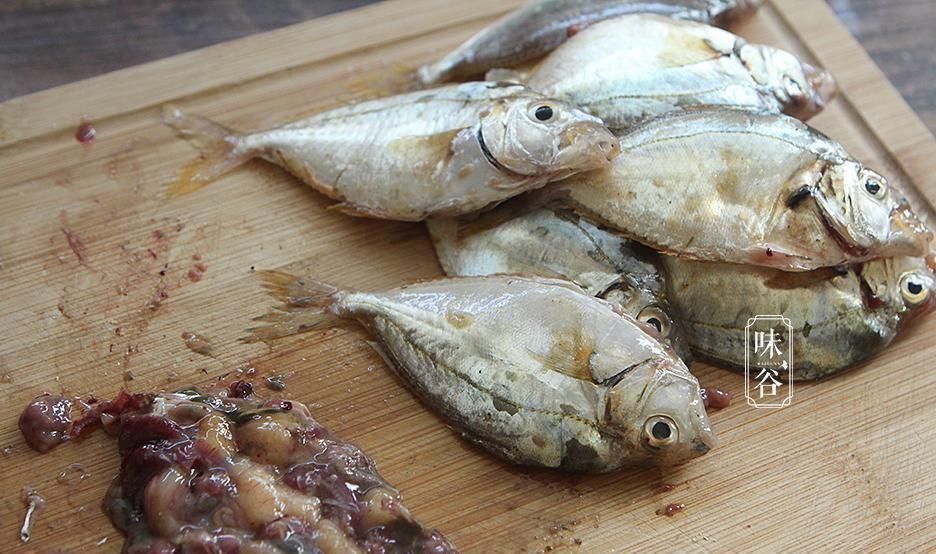 秋天遇到此鱼别手软,纯野生非人工养殖,鲜嫩好吃,40元一斤也值了