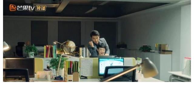 青春须早为|《青春须早为》女上司深夜送男实习生回家,关心下属or心怀不轨?