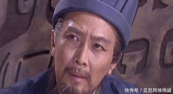 诸葛亮|刘伯温去挖诸葛亮的墓，看到碑上5字后直接腿软，磕一千响头