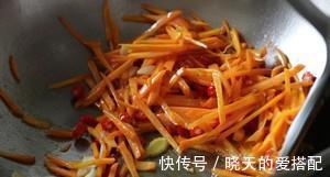 家常牛肉菜谱，胡萝卜爆炒牛肉，简单美味营养，一道不错的家常菜