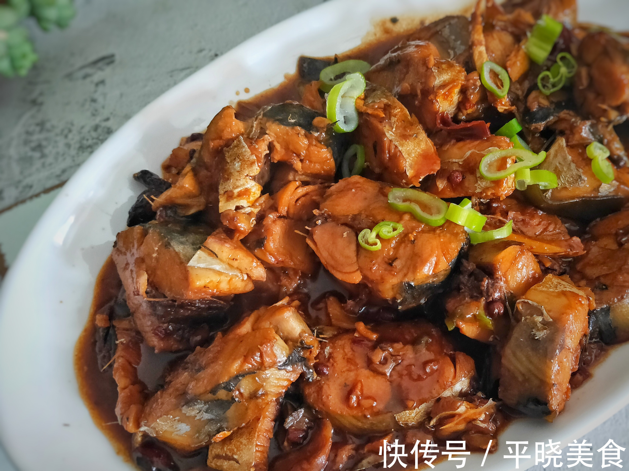 这鱼便宜还没刺,遇到从不手软,一买就是七八斤,营养丰富味鲜美